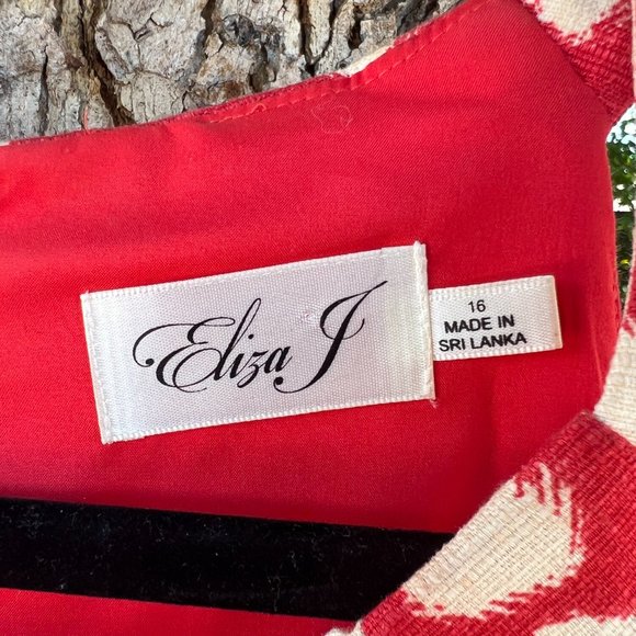 Eliza J  - Summer Fit - Flare - Pleated- Sleeveless- Fully Lined -Dress- Size 16 - Picture 3 of 5